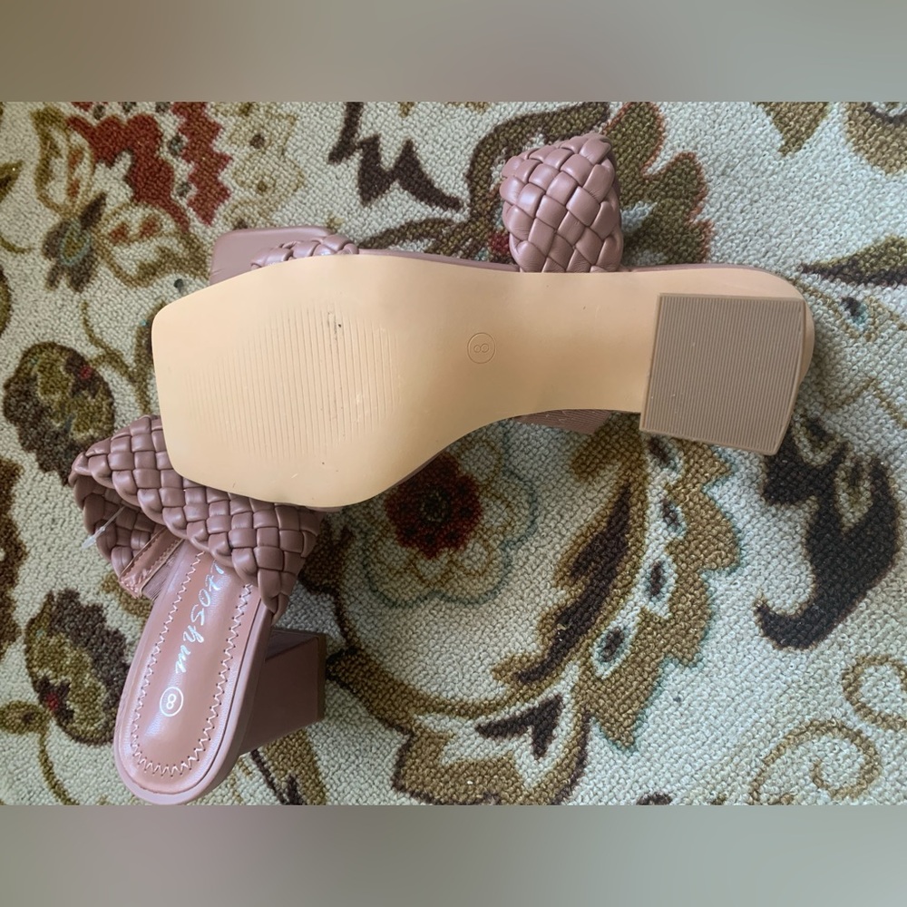 Pink Heels - Picture 2 of 4